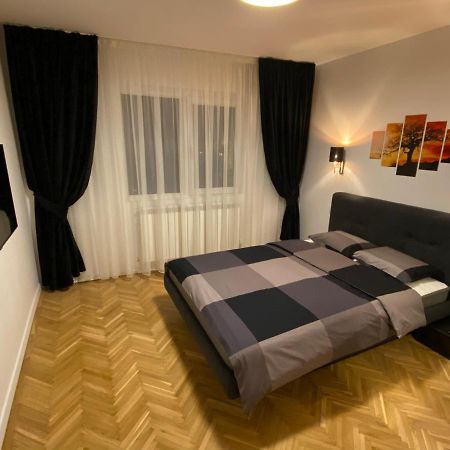 Apartmán Center Loft Buzău Exteriér fotografie